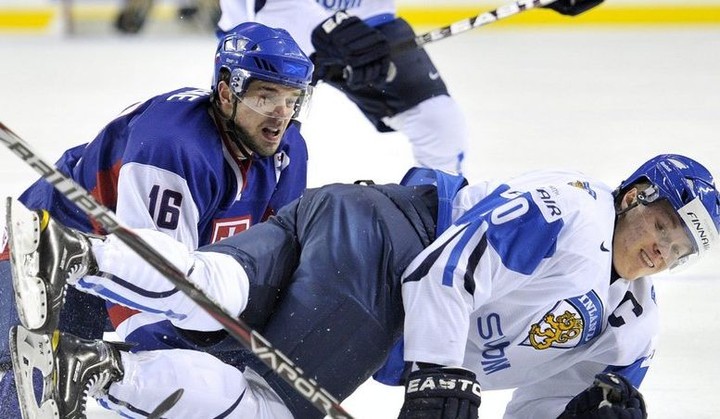 Navrátilec Bene v útoku s Ručkayom a Mašlonkom